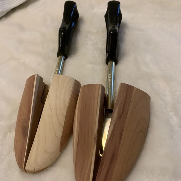 Vintage cedar, shoehorns, great condition adjust smoothly - Picture 4 of 10